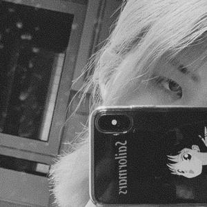 公园被动物舔逼畜人性交
